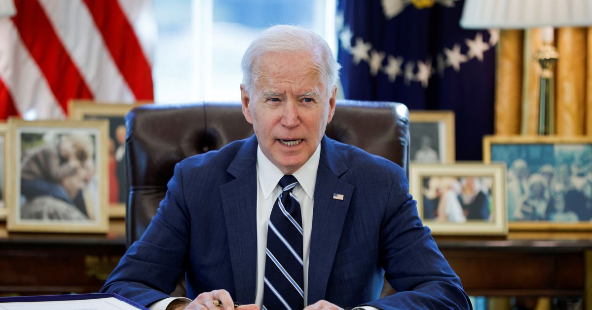 Reuters's tweet image. Biden's child tax credit pays big in Republican states, popular with voters reut.rs/3EjWCsk