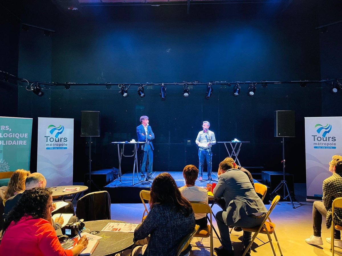 Assises du Journalisme (@lesassises) on Twitter photo Chaud devant ! 🌍🔥 En direct de la conférence de presse de la 14e édition des #Assises2021 avec Emmanuel Denis, maire de #Tours <a href="/villedetours/">Ville de Tours</a> <a href="/ohedubateau/">Le Bateau Ivre - Tours</a> <a href="/EmmanuelDenis37/">Emmanuel Denis</a> @UnivTours <a href="/ToursMetropole/">Tours Métropole</a> Chaud devant ! 🌍🔥 En direct de la conférence de presse de la 14e édition des #Assises2021 avec Emmanuel Denis, maire de #Tours <a href="/villedetours/">Ville de Tours</a> <a href="/ohedubateau/">Le Bateau Ivre - Tours</a> <a href="/EmmanuelDenis37/">Emmanuel Denis</a> @UnivTours <a href="/ToursMetropole/">Tours Métropole</a>