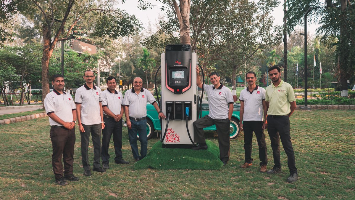 AdorDigatron's tweet image. Their imagination and their innovation make them magicians in a true sense. They think and they create what we find impossible and unreal.
Happy Engineer&apos;s Day!

#trustworthy #AdorDigatron #Energizingindia #energizingindiapodcast # #innovation #engineer #team