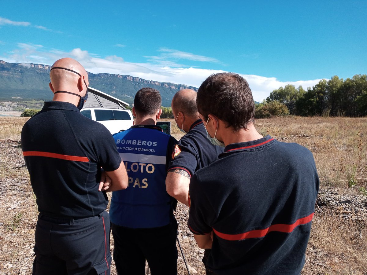 112Aragon's tweet image. 🚒Más de 140 bomberos de #Aragón, #Navarra, #Guipúzcoa y #Francia participan hoy en un #simulacro de búsqueda de personas en el entorno del embalse de #Yesa, dentro del proyecto europeo #Poctefa #ALERT
👉 tinyurl.com/ALERTYESA
@sdis64 @bomberos_na