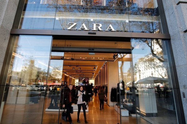 DFinanciero's tweet photo. 👚Inditex deja atrás la crisis por el Covid y bate récord de ventas y utilidades en el segundo trimestre https://t.co/Ux8zY3hIvD https://t.co/3ts6RQdTBv