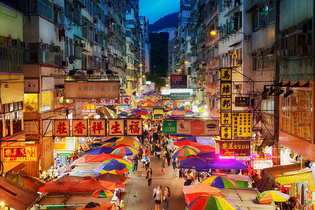 New Blog Post: Light: A Catalyst for Equitable Placemaking | Ketryna Fares, Senior Designer 

hlblighting.com/light-a-cataly…

#WeBelieveInThePowerOfLight #HLBPerspectivesBlog