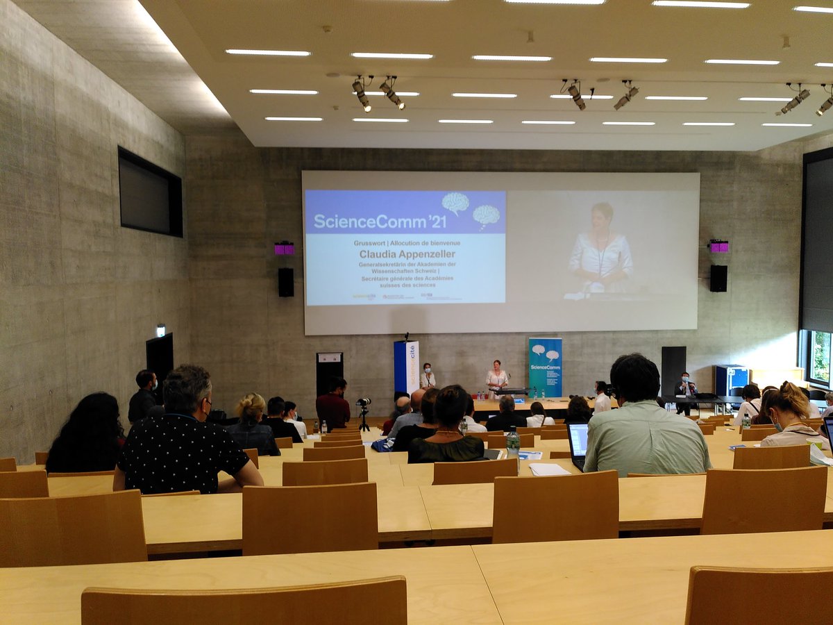 Liliann_F's tweet image. Grußwort von @c_appenzeller zur Eröffnung der #sciencecomm21. Wir von der #ImpactUnit bei @wissimdialog freuen uns auf eine spannende Konferenz und den Austausch mit den Schweizer Kolleg*innen!