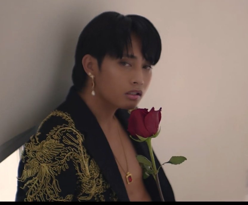 manoknapulaaaa's tweet photo. Those tantalizing eyes of yours my love 🥺❤️

#PALAYOMVTeaser ❤️‍🔥🥀 https://t.co/d2N14g33c7