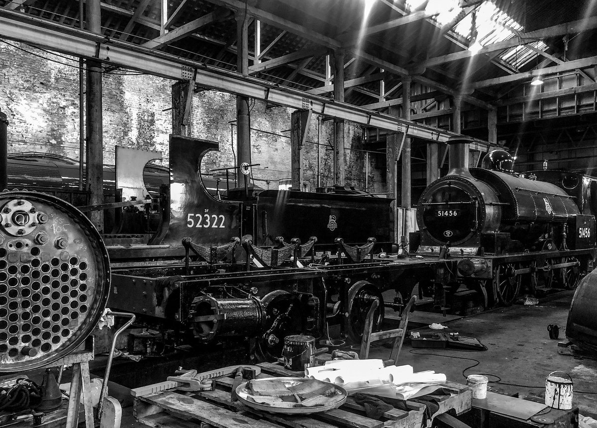 A proper L&Y environment in the works at the minute, feels very Horwich-esque whilst we’re working on the Pug...

#lancashireandyorkshirerailway #heritage #heritageskills #eastlancashirerailway #monochrome #blackandwhite