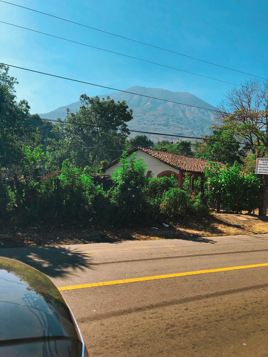 HAPPY INDEPENDENCE DAY TO MY BEAUTIFUL HOME EL SALVADOR 🇸🇻✨💙 I will always be proud of where my roots come from 🤍