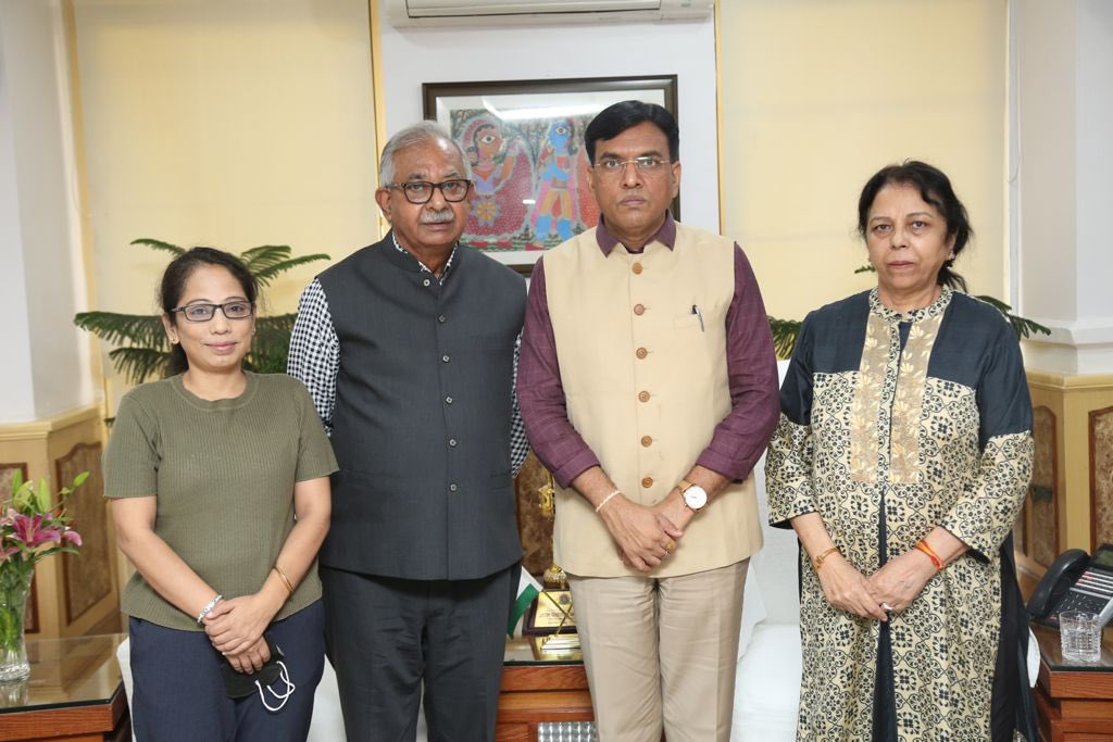 pagthals's tweet photo. A big thanks to our parent body @thalindia for putting #TPAG before Hon’ble Health Minister @mansukhmandviya and highllighting key issues like blood safety before him! We are certain @MoHFW_INDIA will address our issues! @shobhatuli @Nannisingh4 https://t.co/hFb80UjIXG