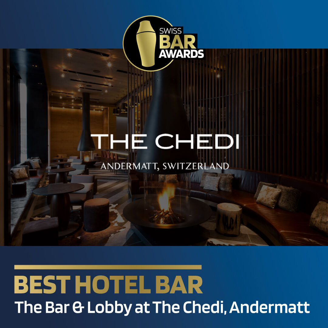 barnews's tweet image. Der dritte Swiss Bar Award 2021 steht künftig auf 1447 m ü. M. Die Hotelbar 𝗧𝗵𝗲 𝗕𝗮𝗿 &amp;amp; 𝗟𝗼𝗯𝗯𝘆 𝗮𝘁 𝘁𝗵𝗲 𝗖𝗵𝗲𝗱𝗶 𝗔𝗻𝗱𝗲𝗿𝗺𝗮𝘁𝘁 gewinnt den Award 𝗕𝗲𝘀𝘁 𝗛𝗼𝘁𝗲𝗹 𝗕𝗮𝗿 𝟮𝟬𝟮𝟭. Bravo!
•
•
•
•
#SwissBarAwards #SwissBarAwards2021 #BARNEWS @barnews.ch #Coc