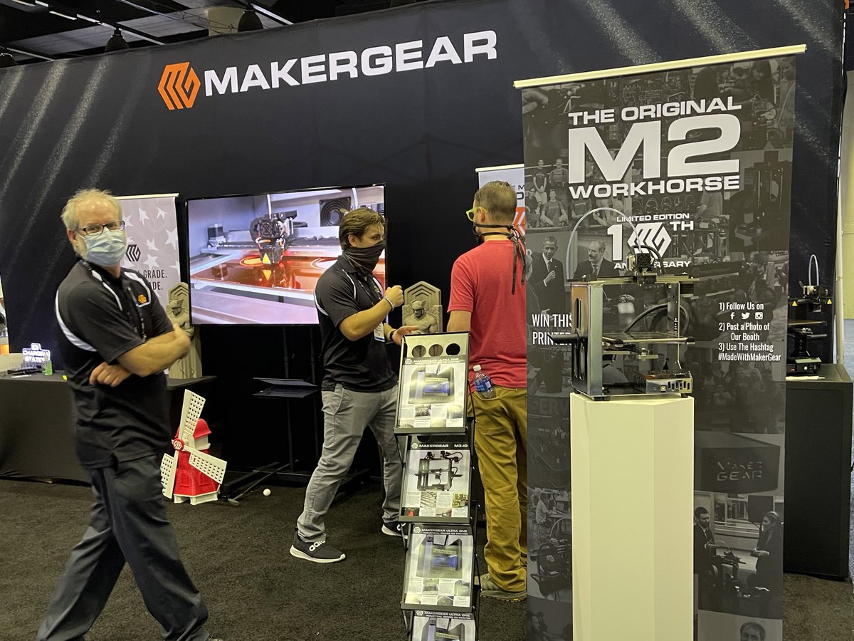 WPalmowski's tweet photo. #MadeWithMakerGear Very engaging! https://t.co/3LkiehbrZV