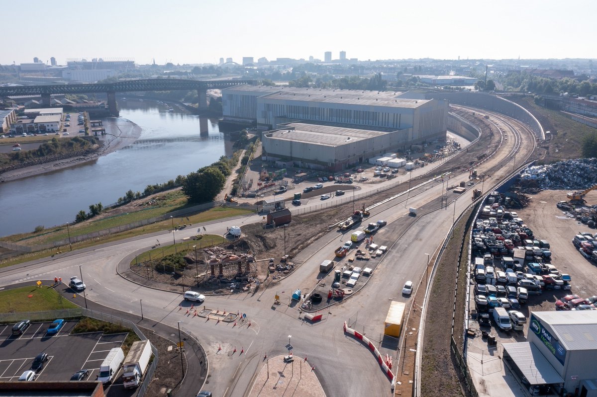 SunderlandUK's tweet photo. See September's drone images of the Sunderland Strategic Transport Corridor Phase 3 (SSTC3) ๐
#SSTC3 https://t.co/Afyk0R4Mgz