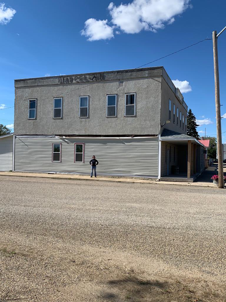 Twitterless Kayleigh gets her picture today.  A Northland tradition in front  of the infamous #Marcel_Inn. Congrats Kayleigh!