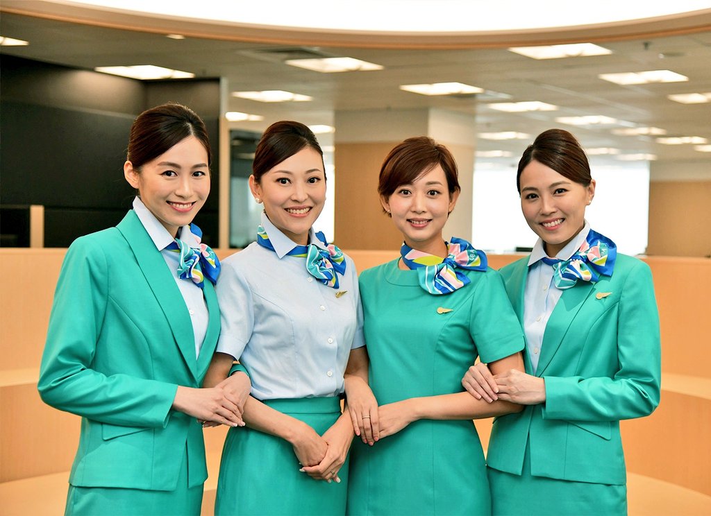 ট ইট র 航空機調査アナリスト 香港の新格安航空 グレーターベイ航空 制服決まる 22年初旬就航見込みのlccで 既に1号機は香港空港に到着済み 日本路線は 東京 関西 那覇 福岡 新千歳 中部 鹿児島 石垣 高松 広島 長崎 岡山 米子の計13路線 ট ইট র 航空機調査アナリスト 香港の新格安航空 グレーターベイ航空 制服決まる 22年初旬就航見込みのlccで 既に1号機は香港空港に到着済み 日本路線は 東京 関西 那覇 福岡 新千歳 中部 鹿児島 石垣 高松 広島 長崎 岡山 米子の計13路線
