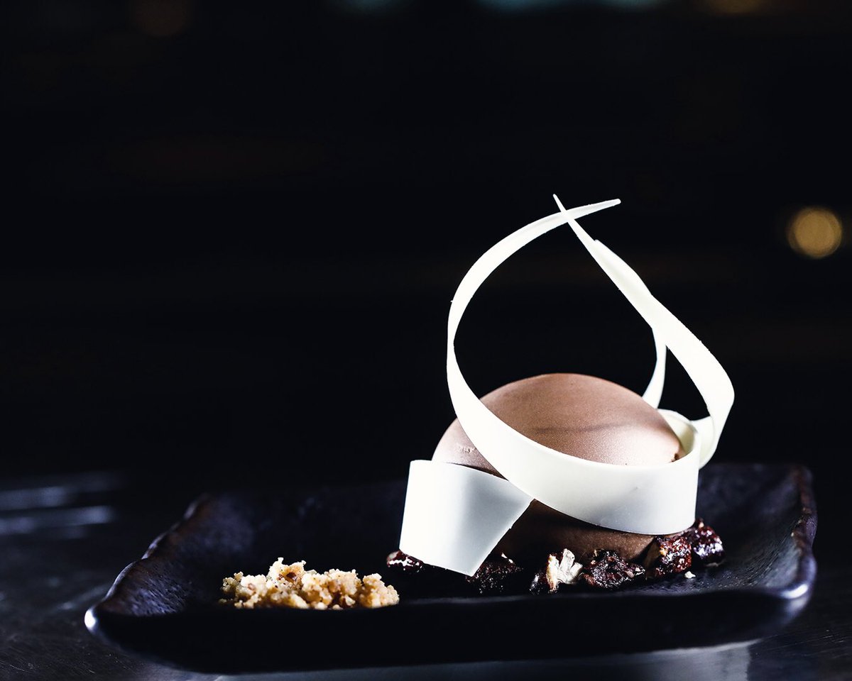تفضل واكتشف حلوى نوبو اللذيذة: البانوفي

Come discover Nobu’s secret sensational dessert: The Banoffee

#Nobu #NobuRiyadh #NobuRestaurants #Japanese #SaudiArabia #Riyadh #FineDining #RiyadhLife
#نوبو #نوبو_الرياض #السعودية #الرياض #مطاعم_الرياض
#السعودية_الرياض