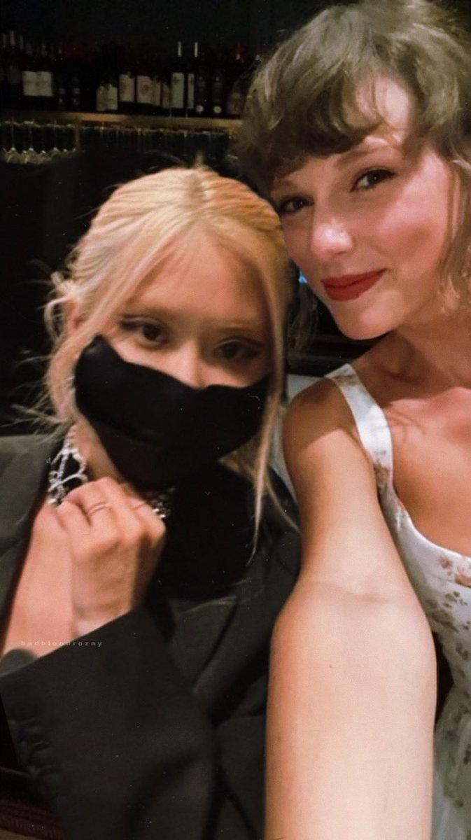 badbloodrozay's tweet photo. TAYLOR AND ROSÉ?????? https://t.co/YTSm7z3U3h