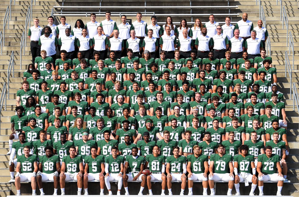 One Team
One Goal

#TheWoods 🌲