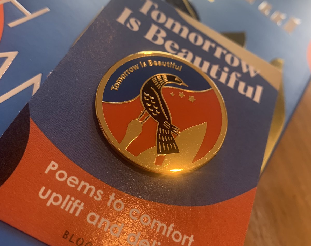 SarahCrossan's tweet image. HELLO BEAUTIES! Look 👀 , a book #giveaway — a signed copy of my first ever anthology #TomorrowIsBeautiful with a few little extras including a gorgeous shiny pin! 🧡💛💙 RT to enter before noon 24th Sept GMT. (Hope your day is going well 😘)