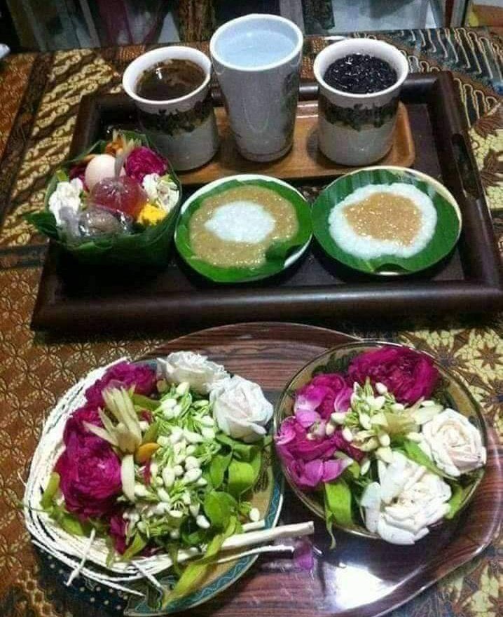 Aku wong jowo... 
aku bangga karo budaya leluhur... 
Gak perlu macak wong Arab.. 
Wong Arab wae mesti nerapno budoyone dewe.. 
Lah awak dewe iki wong jowo, yo kudu nerapno budoyo jowo...
salam sehat bagas kwarasan