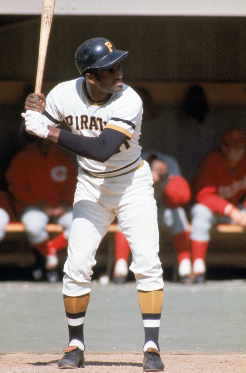 MLBVault's tweet photo. #ClementeDay https://t.co/NAkPkMVWwO