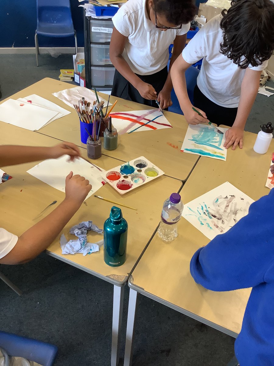 MissJClark's tweet photo. We were asking some great questions about water through our investigations today. We can’t wait to start our topic about water! @NiddrieMillPS https://t.co/agrMLQlZsb