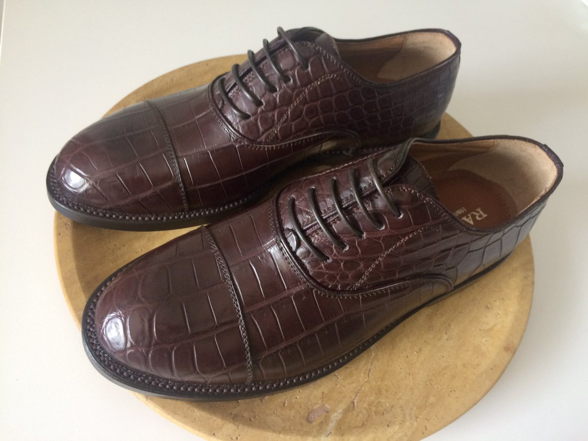 RaimondiGolf's tweet photo. Linea Luxury for Angelo S. #raimondi #raimondigolfshoes ⛳️🏌🏌️‍♀️👞#golf #shoes #golfshoes #italianstyle #handmadeinitaly #italy #originali #madeinitaly #scarpedilusso #luxuryshoes #golfdilusso #luxurygolf #luxurylifestyle #luxurylife #luxury https://t.co/NiL69NIiek