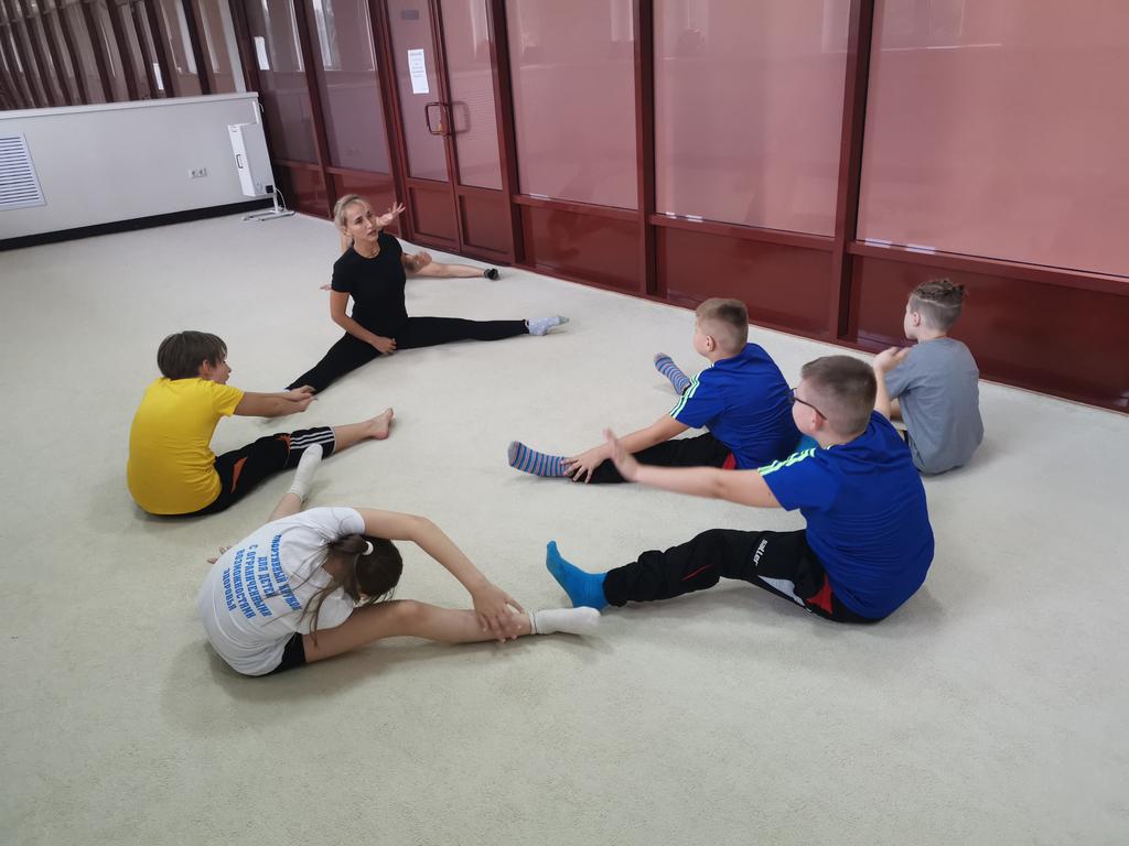 15.09.2021 занятия по ОФП с особенными детьми.

#особенныедети #особенныедетисамары #autism #РАС #синдромдауна #спортивныйкружокдлядетейсовз #дети #спортобъединяет #спортвоблаго #самараспортивная #самара #ОФП #спорт