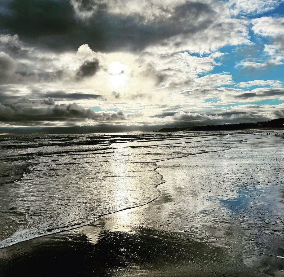 m5lfh's tweet photo. Today I said goodbye to my childhood friend. No face to face provision, to help her get the help she needed led to a her decline. #howmanyothers #somethingsbroken #care #wehavetochangethis https://t.co/iMGN5ivnsI