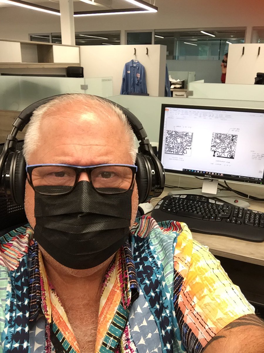 Chris51161's tweet photo. Alright been waiting to hear the story behind @AdamDoleacMusic stolen trailer full of all his equipment & leave it up to @stormewarren to give us the information straight from Adams mouth on @SXMTheHighway this #PeakOfTheWeek great listening while workin from my Desk, #IHateMasks https://t.co/pOLHYVaBNn