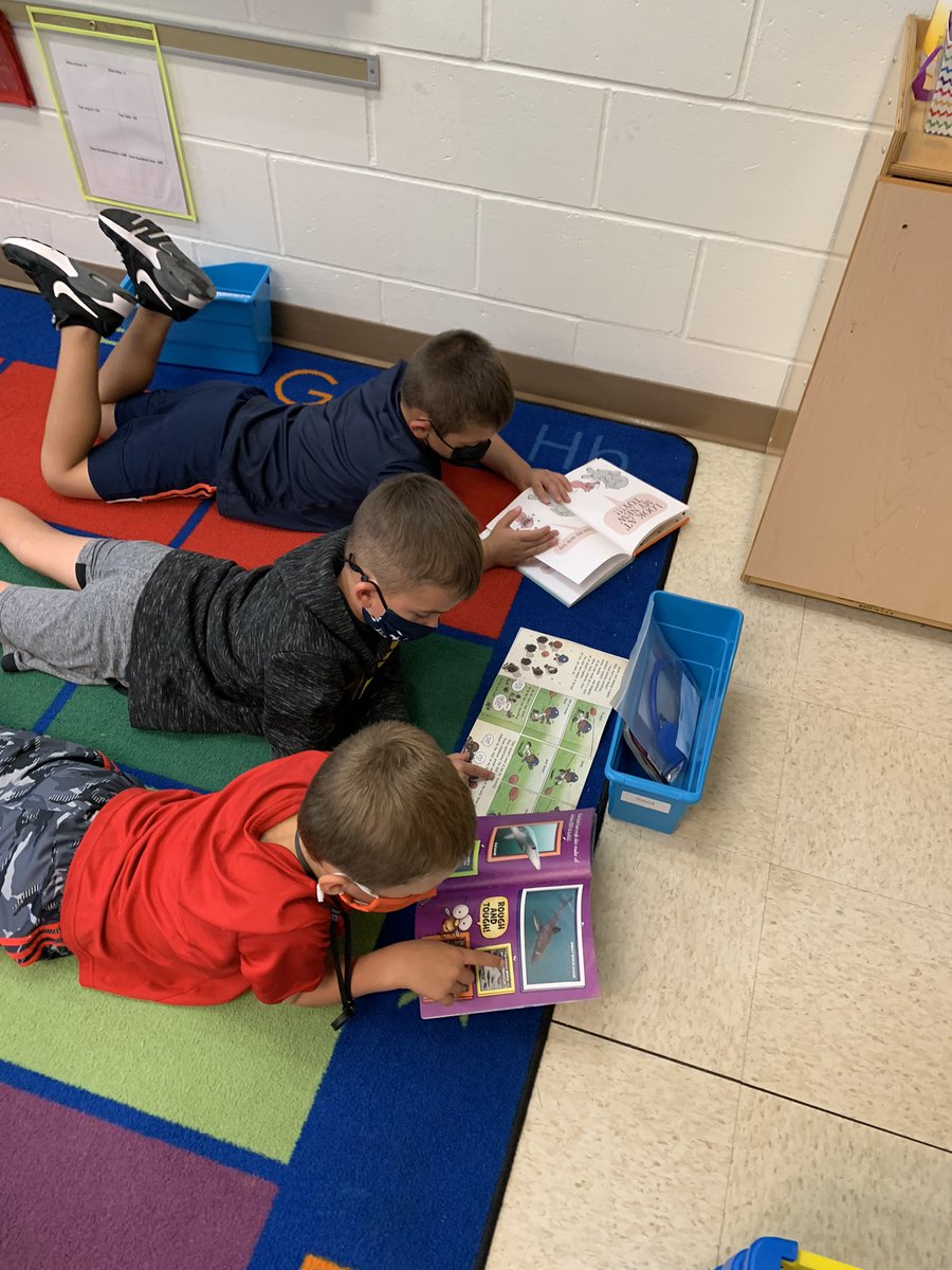 MsHager's tweet photo. Read to self time! https://t.co/YjEKqsx7Mv