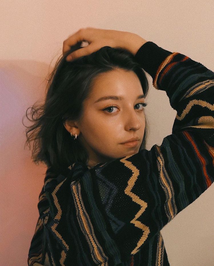 hycpe's tweet image. Just start a new life with new character as 𝐀𝐧𝐠𝐞𝐥𝐢𝐧𝐚 𝐃𝐚𝐧𝐢𝐥𝐨𝐯𝐚. Trying to expand my social circle so I do #openfollow for Western Rps. Kindly help me by retweeting this tweet to get a follow.