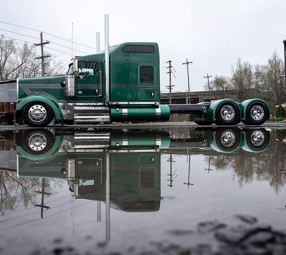 Not something you see often! #Trucking #TruckingDepot #Truckers