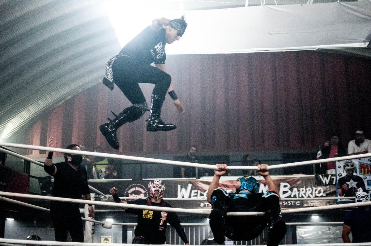 mas_lucha's tweet photo. WTMB vs IWRG Tryout: Verzal, Manchas y Pistolero vs Hell Boy, Noisy Boy y Kenji 

🤼‍♂️ Lucha Completa en la @ArenaTepito: https://t.co/QXUEy0XLPT https://t.co/XDKivQLoMS