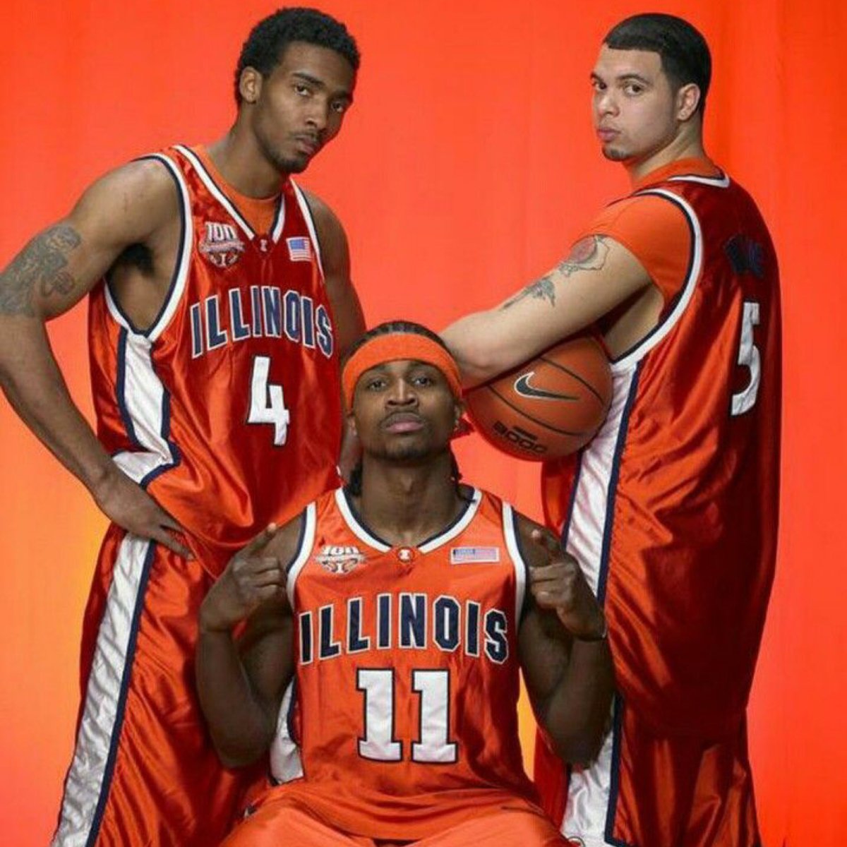 ThrowbackHoops_'s tweet photo. 2005 Illinois: Luther Head, Dee Brown &amp; Deron Williams https://t.co/PtQUCKjmkO