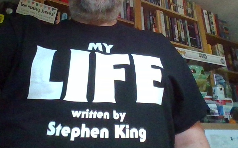 MattGCraig's tweet photo. Me, on brand as usual @StephenKing #DressedUpForWork https://t.co/Y8oOEBaak3