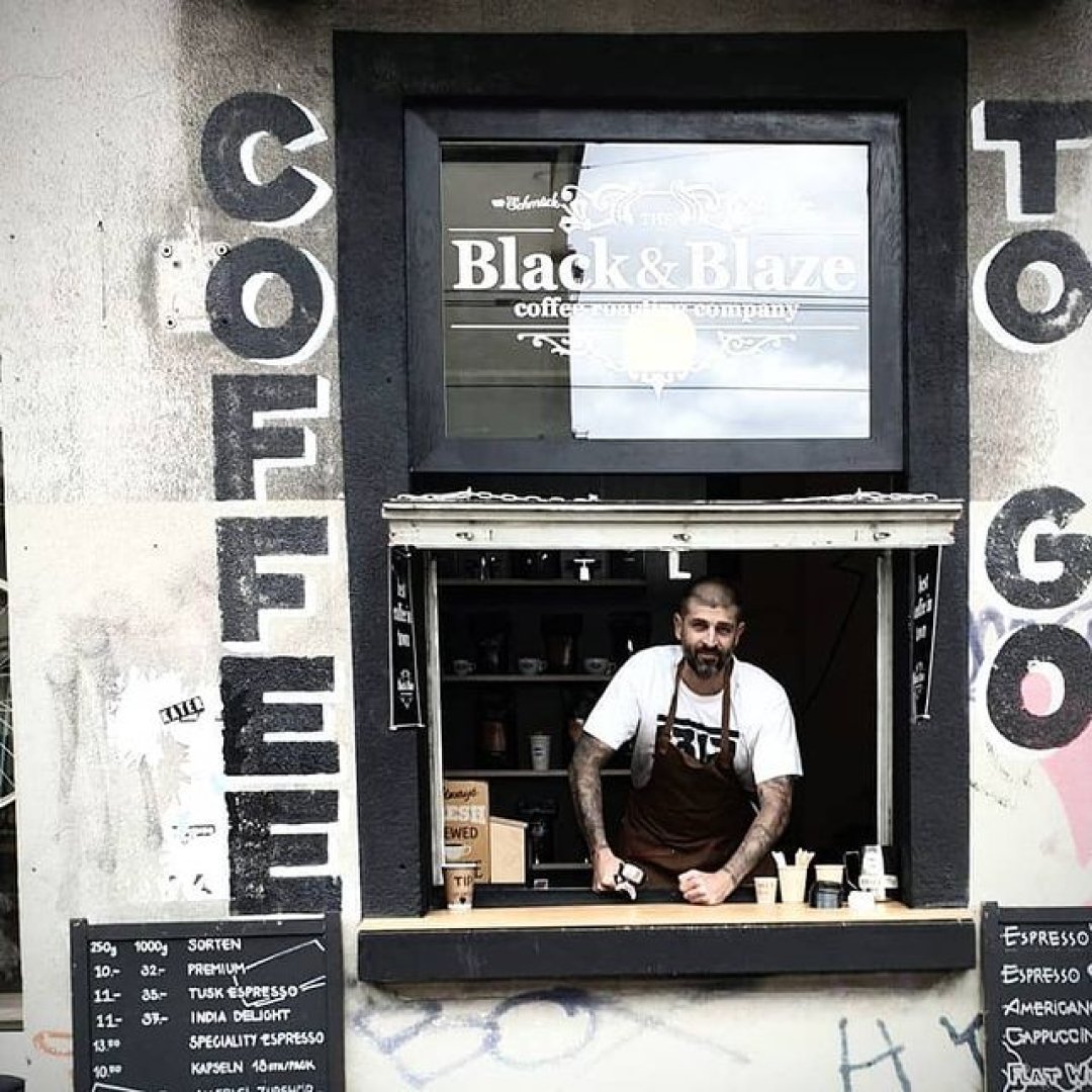CoffeeRace's tweet photo. ☕ News from Zurich: ☕
the amazing BLACK&amp;BLAZE Coffee  is now part of the CoffeeRace family! Order from the app and taste their locally roasted coffee.
https://t.co/YmhVsb9Uaz
#coffeerace #Coffee #coffeetime #coffeebeans #coffeedelivery #Zurich https://t.co/TeOvUpac3w
