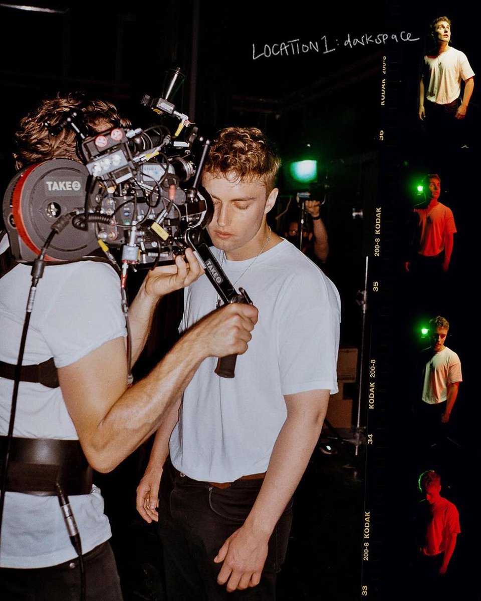 ProcamTake2's tweet photo. 🎬 #Behindthescenes of the @samfendermusic ‘Seventeen Going Under’ music video, produced by Ersan Beskardes and filmed by DOP Benjamin Wearing with an #ARRIFLEX416 and @ZEISSLenses Ultra Primes from Procam Take 2 London:
https://t.co/uTR48nHjod https://t.co/0MnKEGZ2TC