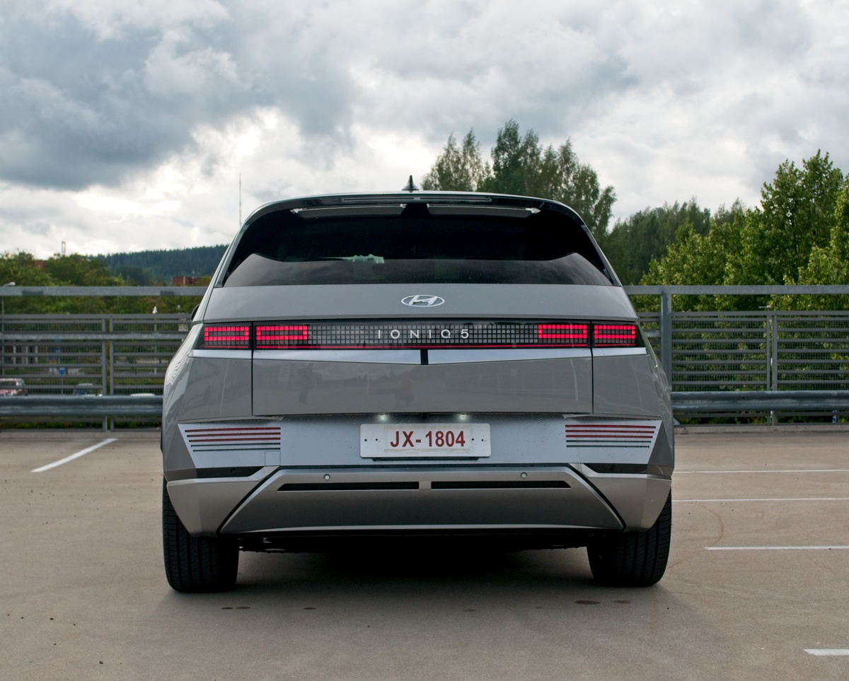 Mitä haluat tietää #Hyundai #IONIQ5 #sähköauto:sta? Kysy tai tsekkaa jos vastaus löytyisi just julkaisemastani megapitkästä koeajoblogipostauksesta! 😁 autotie.fi/tien-sivusta/p…