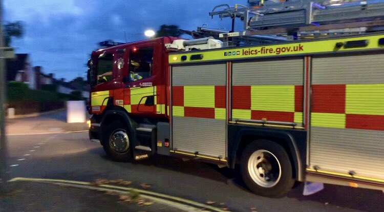 frl_photos's tweet photo. LFRS Central’s Second Appliance, leaving a job. @ScaniaUK #scannia #rescue #leicester #fire https://t.co/g48nzqVSe1