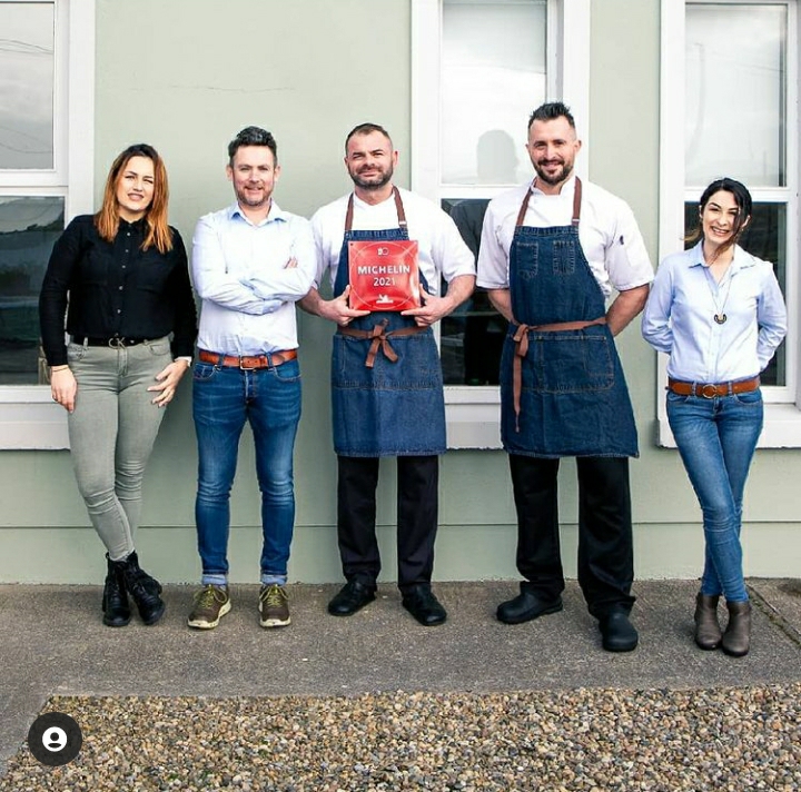 🎉 Fair play to <a href="/DoolinOar/">OAR RESTAURANT DOOLIN</a> for being featured in the 2021 Michelin Guide!

🥗 Head Chef Seppo told us about his love for creating fresh gourmet dishes. 

💻He loves how he can quickly reorder his menu favourites using Sysco's online platform.

#orderonline #supportlocalbusiness
