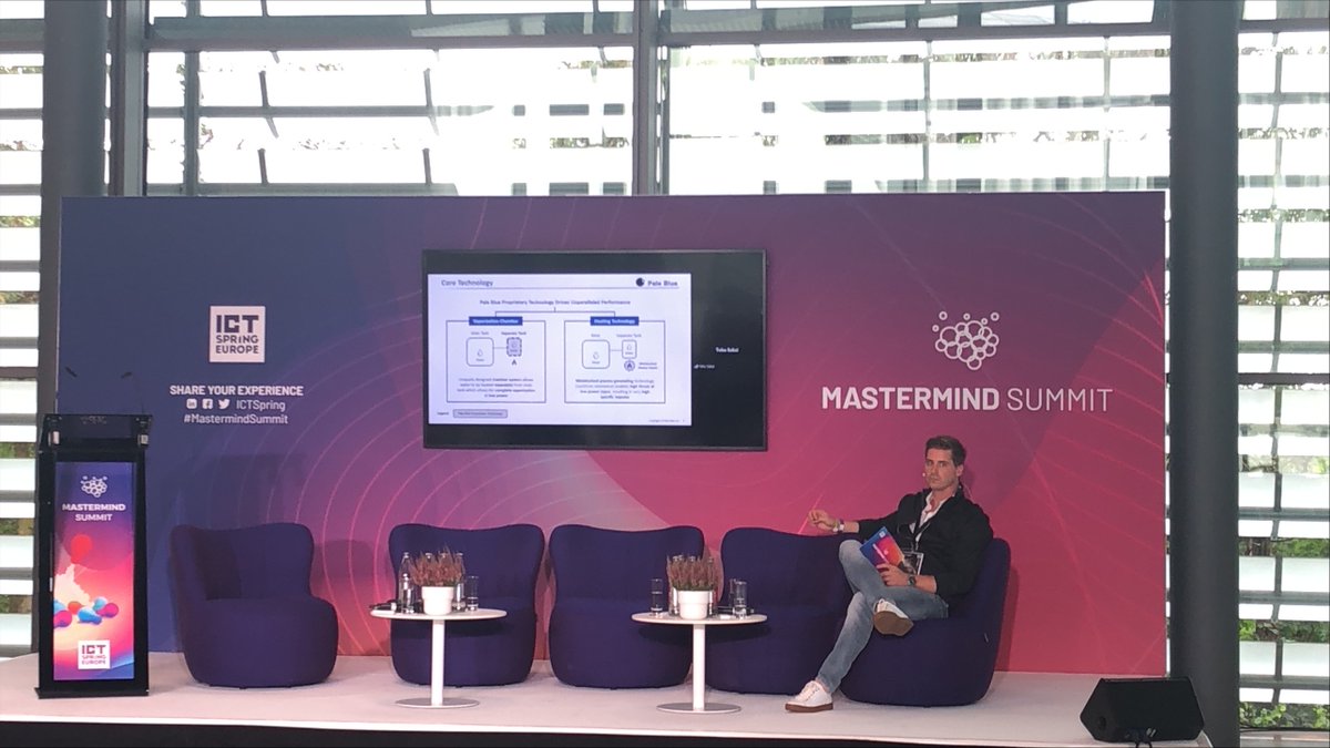 Luxinnovation's tweet photo. @StefBerend, Head of #Startup Acceleration @Luxinnovation, moderating the #MastermindSummit.
#NewSpace #Startups pitches ongoing! 🚀🎙
@MinEcoLux @LuxSpaceAgency #ICTSpring @ICTSpring https://t.co/PiysqJAn7a