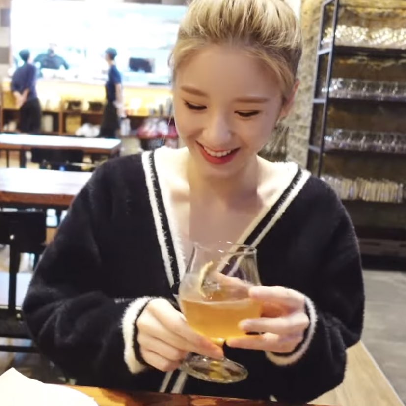 low quality heejin (@heejinlqs) on Twitter photo 