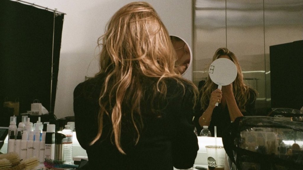 kinda in love with jennifer aniston’s aesthetic