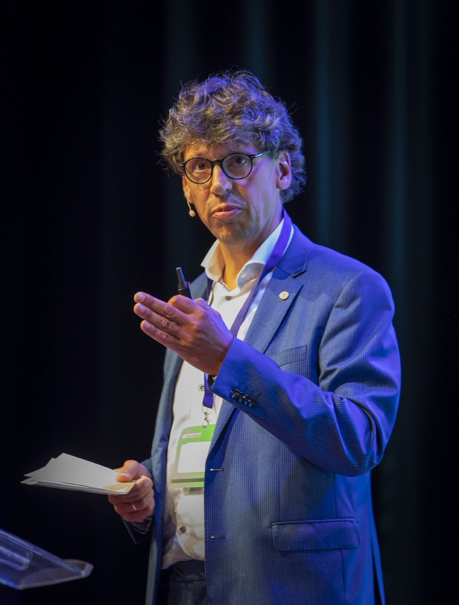 Door e-homes te realiseren werkt econic keihard mee aan de energietransitie. COO Frits Verhoef vertelt tijdens de Warmtepomp Business Day hoe we sneller en samen onze doelen kunnen bereiken. buff.ly/3yRsFvC