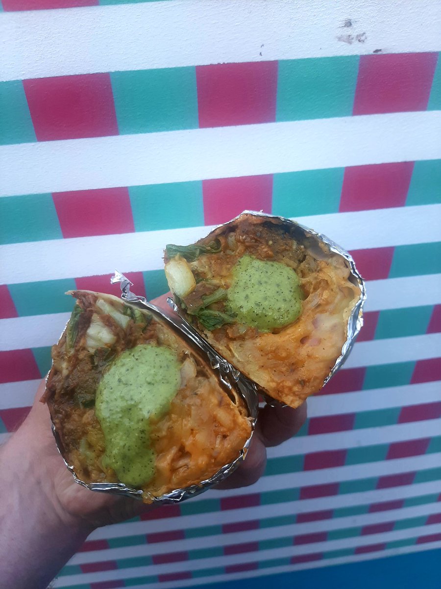 oralestreetfood's tweet photo. Buzzing for a burrito?
Back at it @eatyard from 12pm tomorrow...
#órale #óralestreetfood #streetfood #dublinstreetfood #foodtruck #tacotruck #comidamexicana #tacos #burrito #food #foodie #dublinfoodie #irishfoodie #instafoodie #dublin #eatyard https://t.co/IJP1RYmbEJ