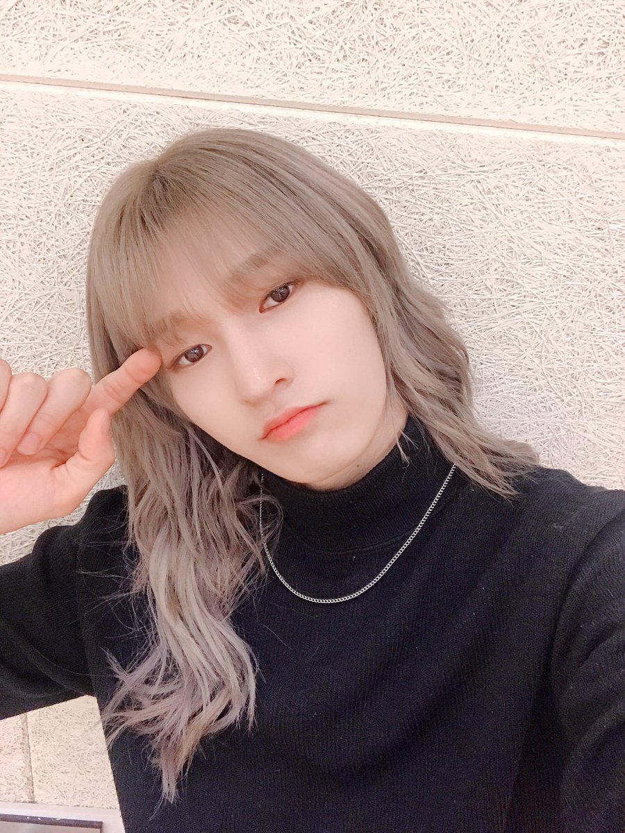 Cilj6h's tweet photo. @thetop_100 Junji is a genius for face and figure! https://t.co/cMnKjsGZ2S