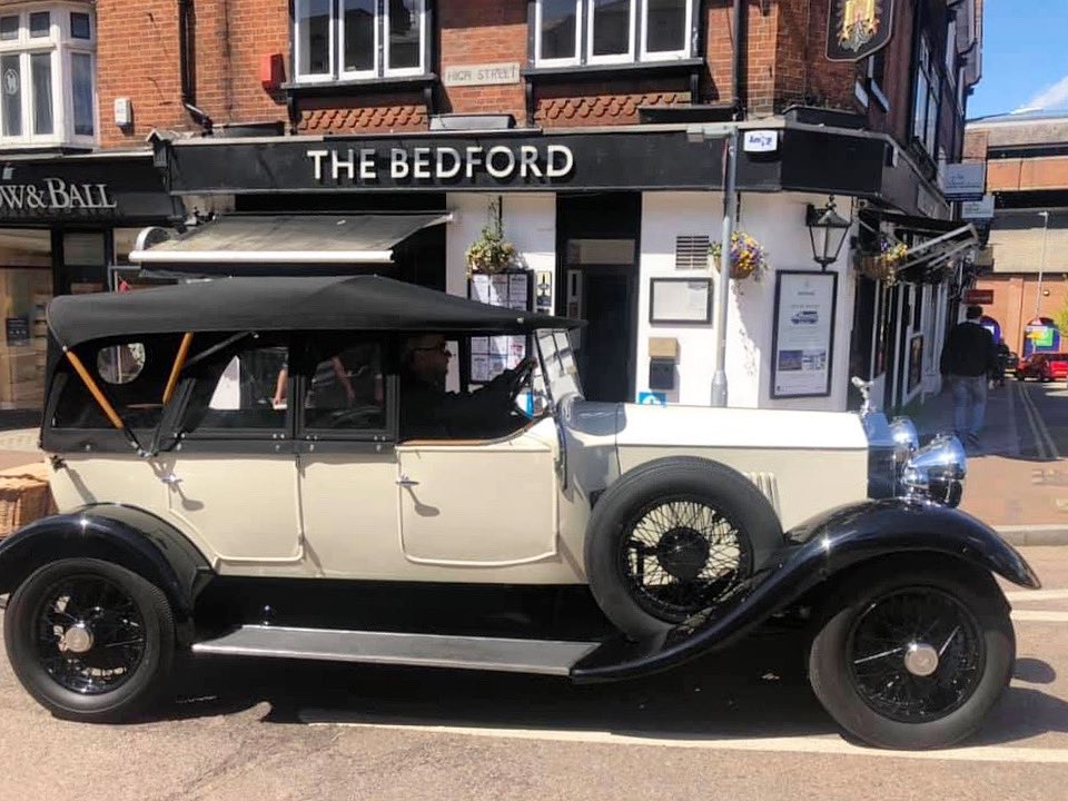 🔥Check out our new opening times🔥
Monday - 12:00 - 23:00
Tuesday - 12:00 - 23:30
Wednesday - 12:00 - 23:30
Thursday - 12:00 - 00:00
Friday - 10:00 - 01:00
Saturday - 10:00 - 01:00
Sunday 11:00 - 23:00

Vale Vault opening times - Fridays and Saturdays 19:00 - 01:00