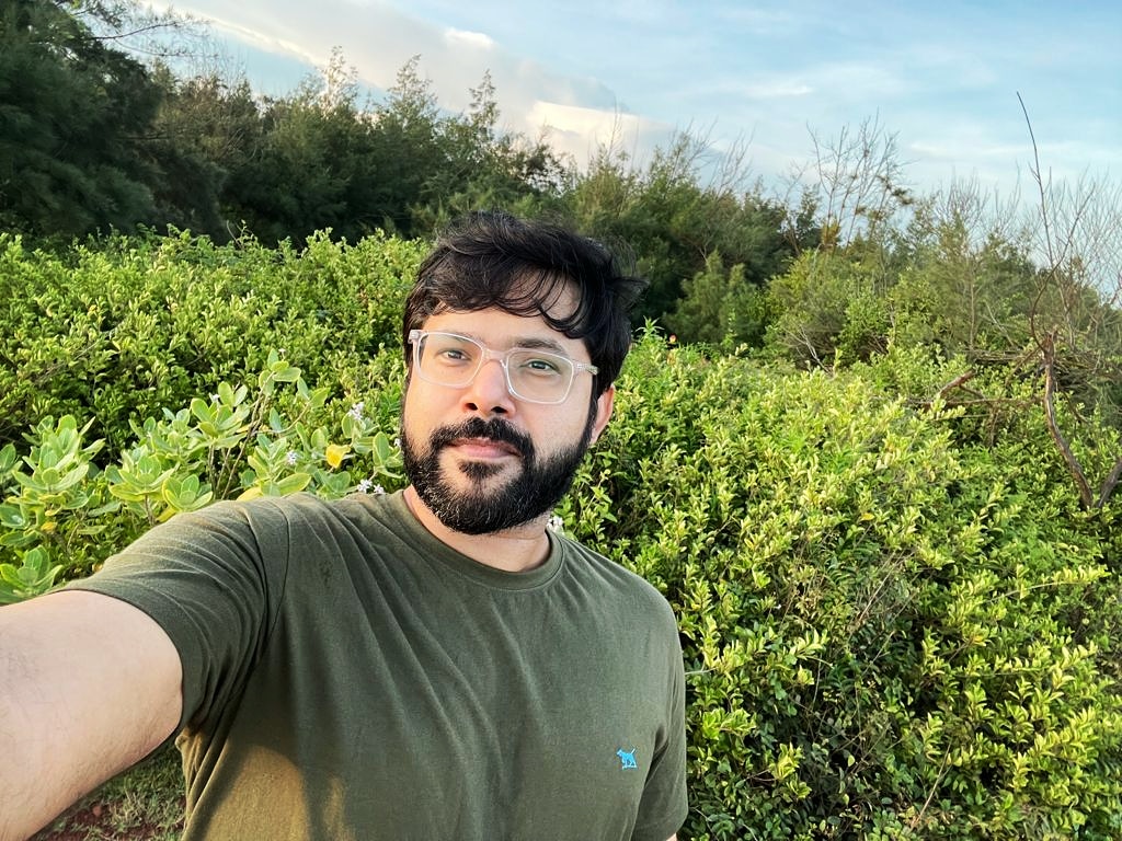 sabyaactor's tweet image. Question: If u were given a chance to turn into any animal &amp;amp; stay in jungle,which animal u would like to become? 
My answer will  be: Rabbit 

Let me see your choice 🤭

#MustAnswer #jungle #nature #environment #green #AnimalKingdom