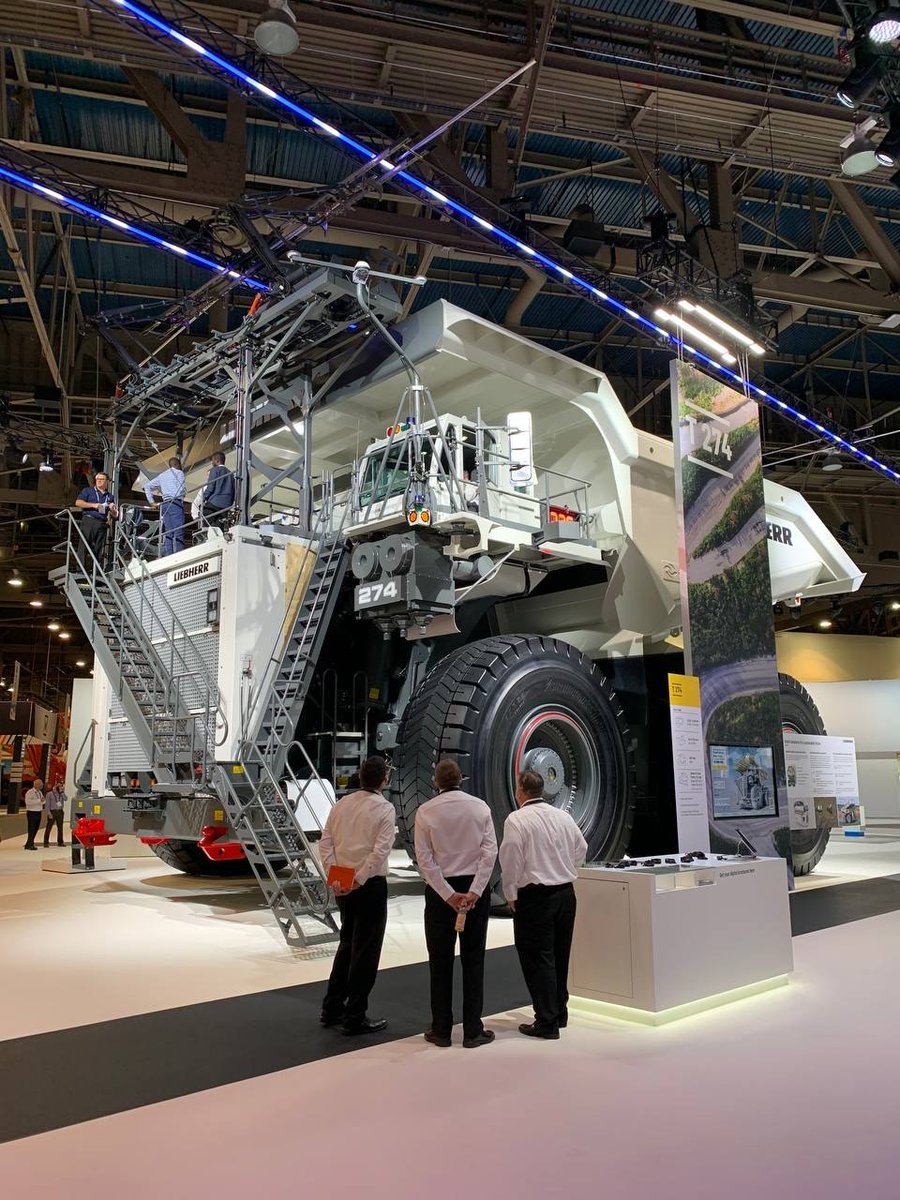 BorisEmiralRes's tweet image. The world’s largest #mining event, @MINExpo2021, is well under way. Discussing the latest industry trends across exploration and #minedevelopment to processing, safety and #environmental improvement, it’s definitely one to keep an eye on this year!