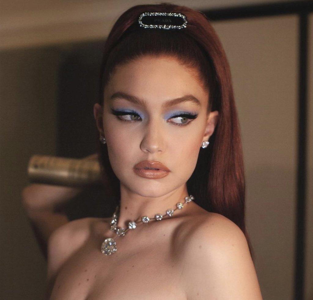silkvanille's tweet photo. Gigi Hadid getting ready for the Met Gala https://t.co/r9rmd68UmL