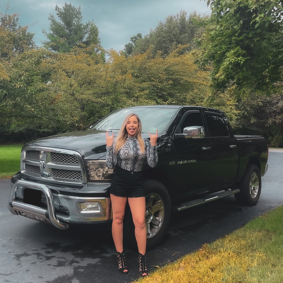 Back in Black 🎶

How many of y’all knew I had a truck too?! 😜

#dodgeram #trucklife #ram #trucks #makehermean