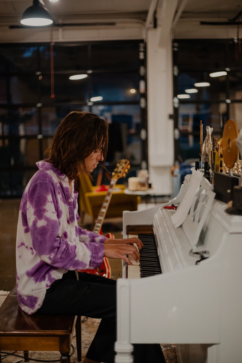 Greta Van Fleet tweet media
